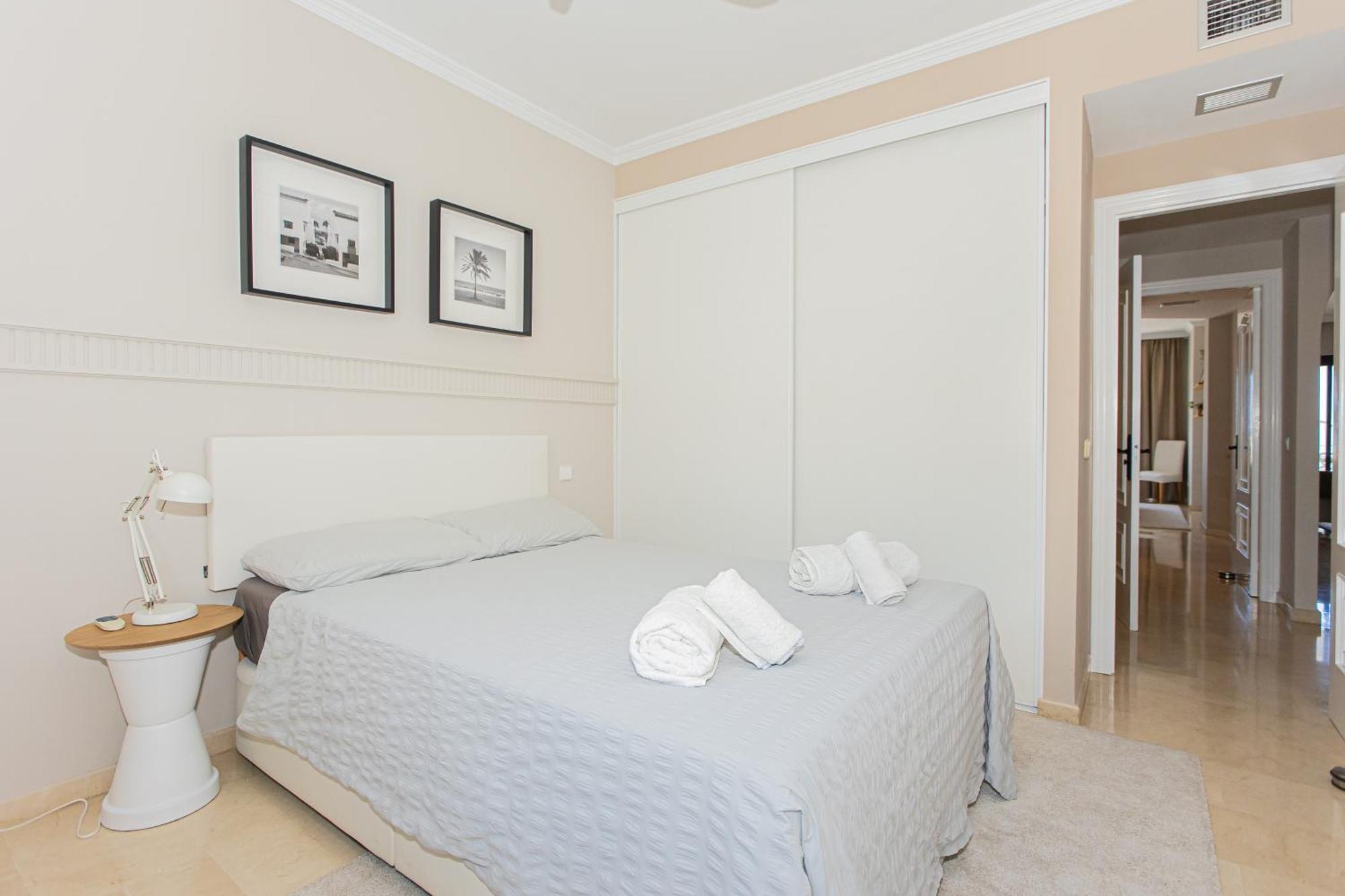 Apartment Arqueros, - *