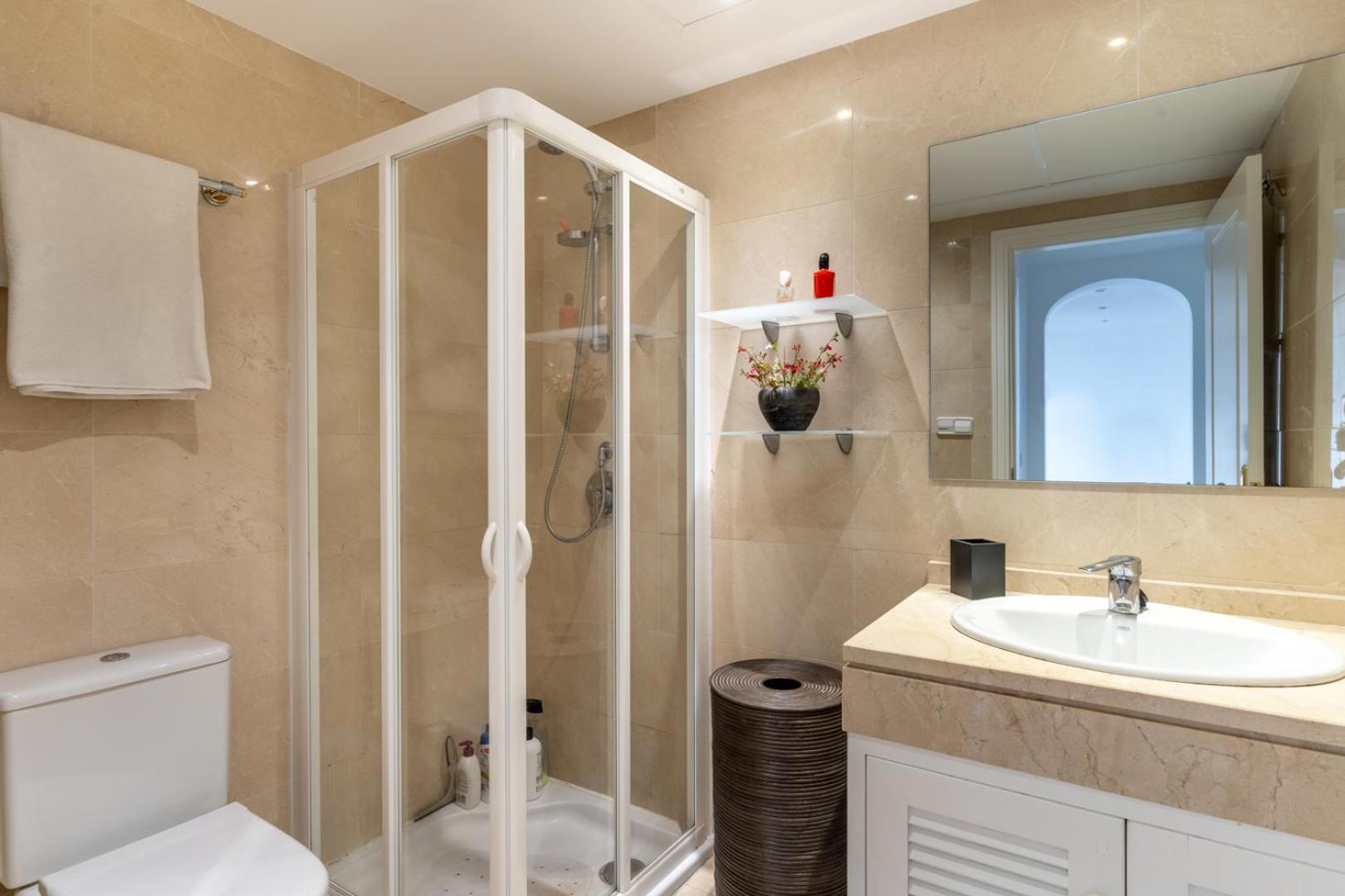 Apartment Arqueros, - *